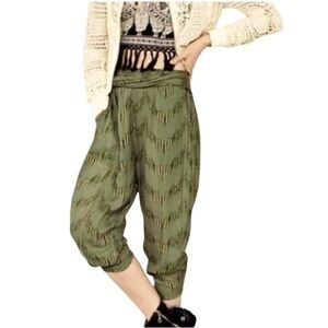 RARE vintage Free People pull-on pants. Olive color. Small